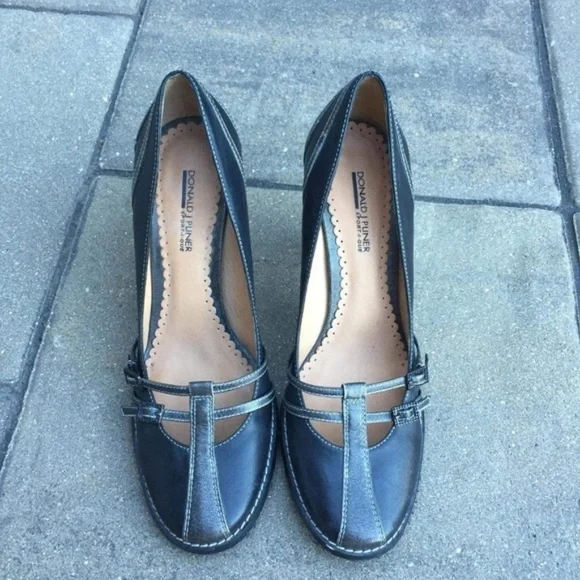 Donald J. Pliner Sport-I-Que Black Shoes - Picture 4 of 8